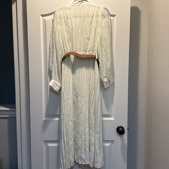 Zara cream pleated midi dress with brown belt - Picture 9 of 9